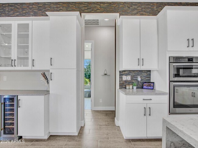 Building Photo - 29523 N 23rd Dr