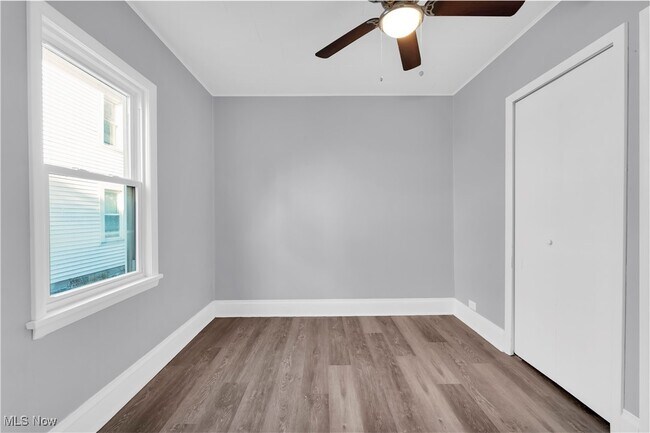 Building Photo - 2115 Dowd Ave