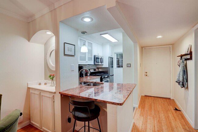 Building Photo - 7920 Rockwood Ln