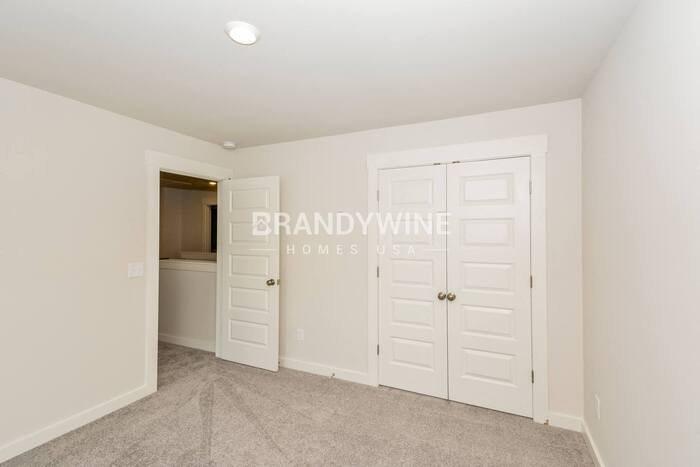 Building Photo - 135 Rising Private Ln
