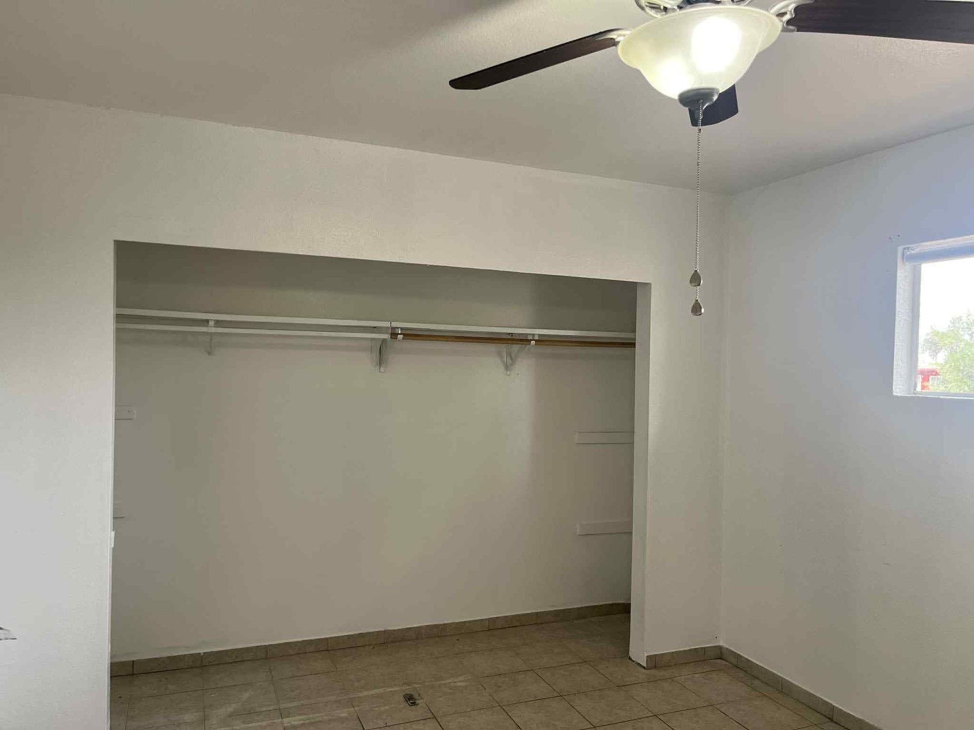 Building Photo - 3371 Brussels St