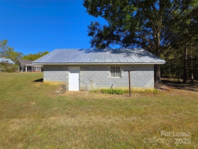 Building Photo - 9301 Gold Hill Rd
