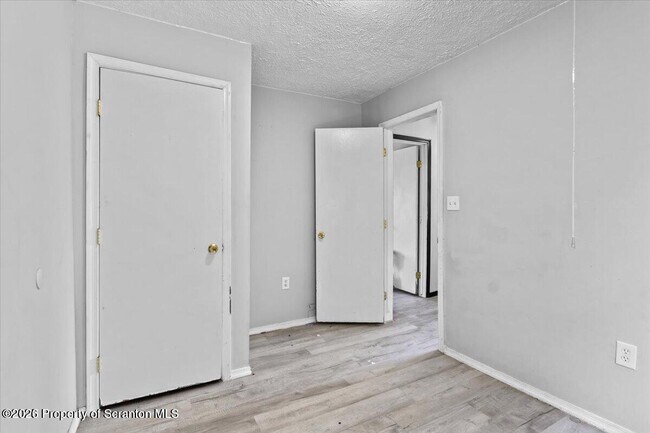 Building Photo - 416 Electric St