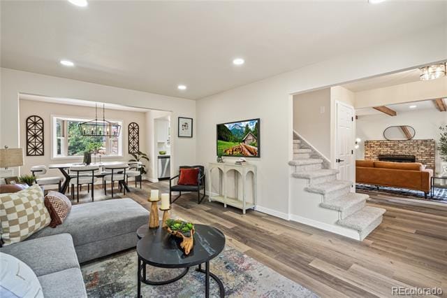 Building Photo - 5599 W Maplewood Pl