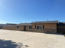 Building Photo - 3488 Riverside Dr