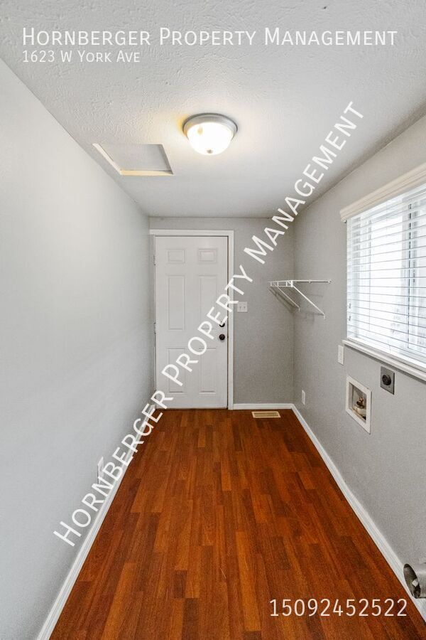 Building Photo - 1623 W York Ave