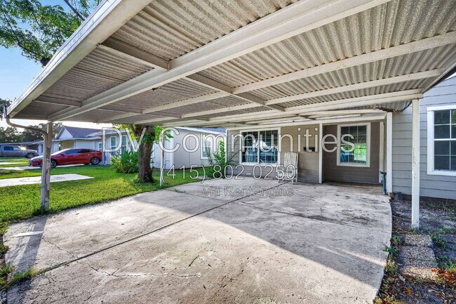 Building Photo - 3315 Bond St