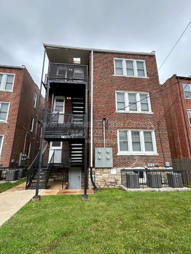 Building Photo - 716 Westgate Ave