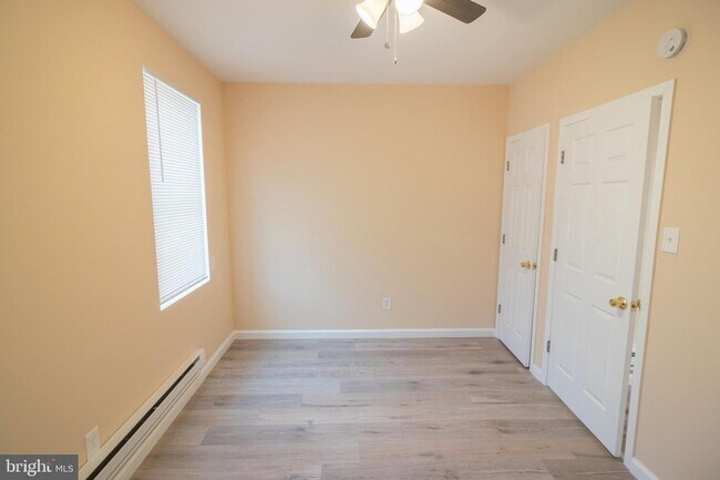 Building Photo - 6002 Master St