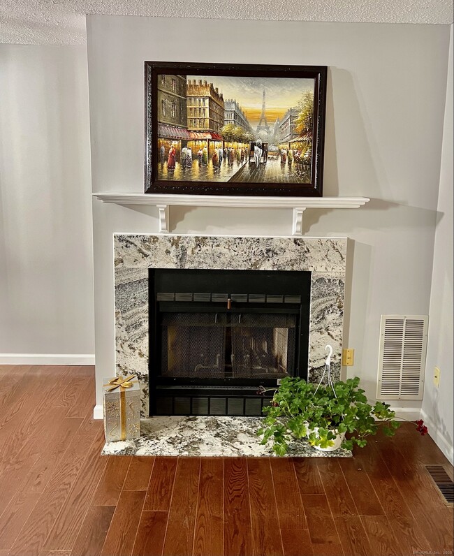 Building Photo - 308 Conestoga Way