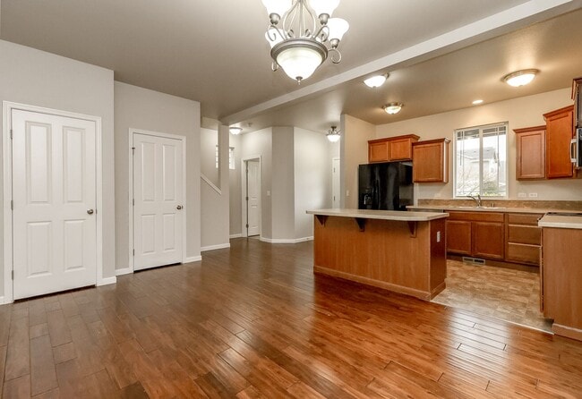 Building Photo - Beautiful Lacey Home with new paint and carpet in Popular Edgewater Community