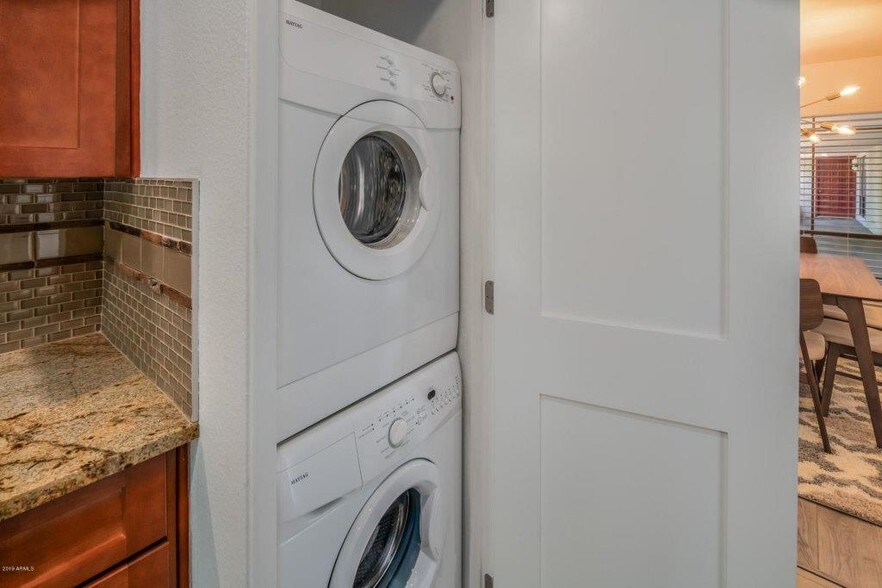 Washer Dryer - 5221 N 24th St