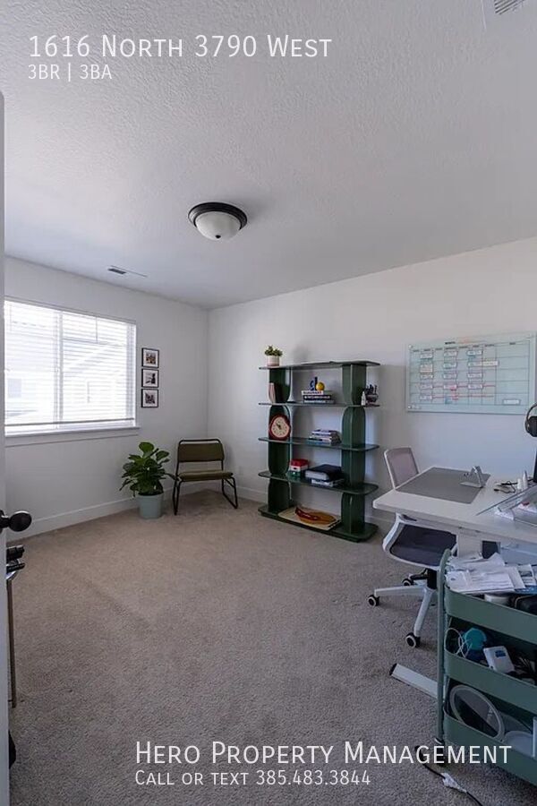 Building Photo - 1616 N 3790 W