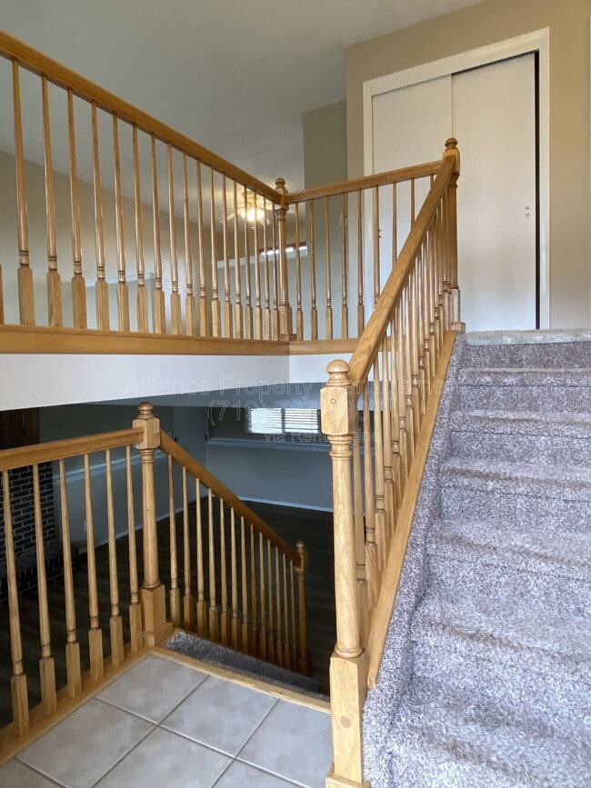 Building Photo - 6087 Del Rey Dr
