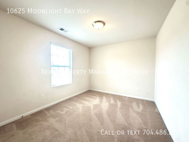 Building Photo - 10625 Moonlight Bay Wy