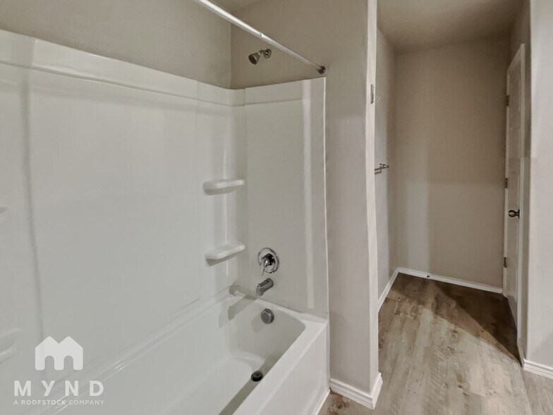 Building Photo - 7415 Twin Pine Ct