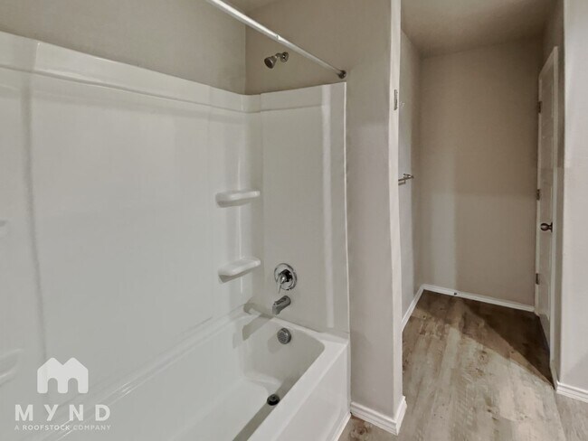 Building Photo - 7415 Twin Pine Ct