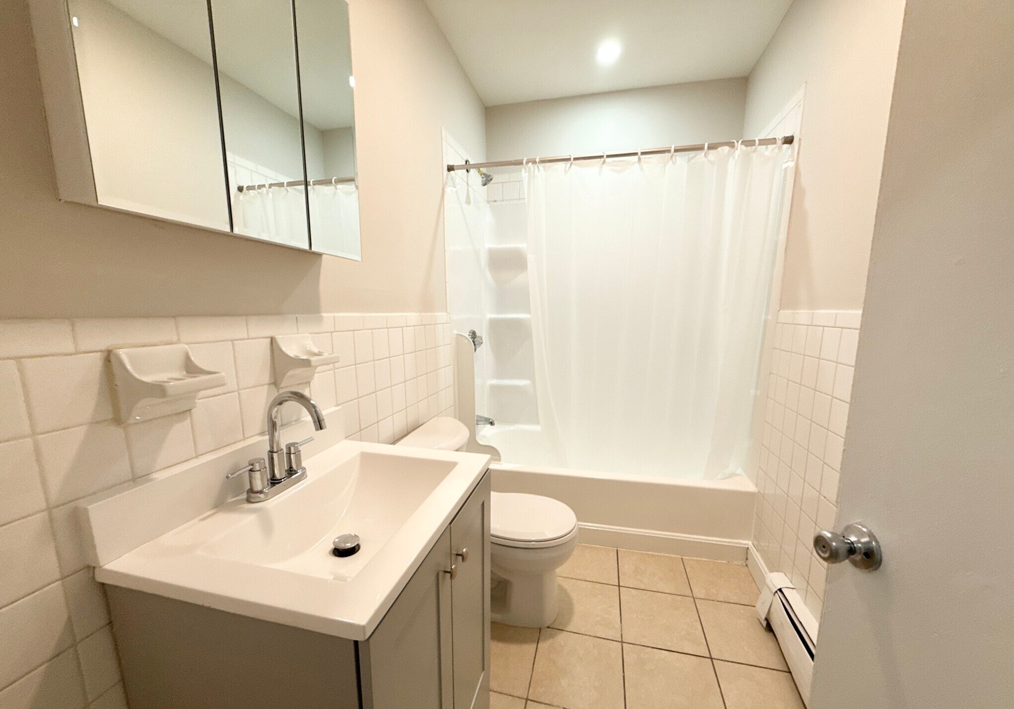 Building Photo - 63 Ruggles St