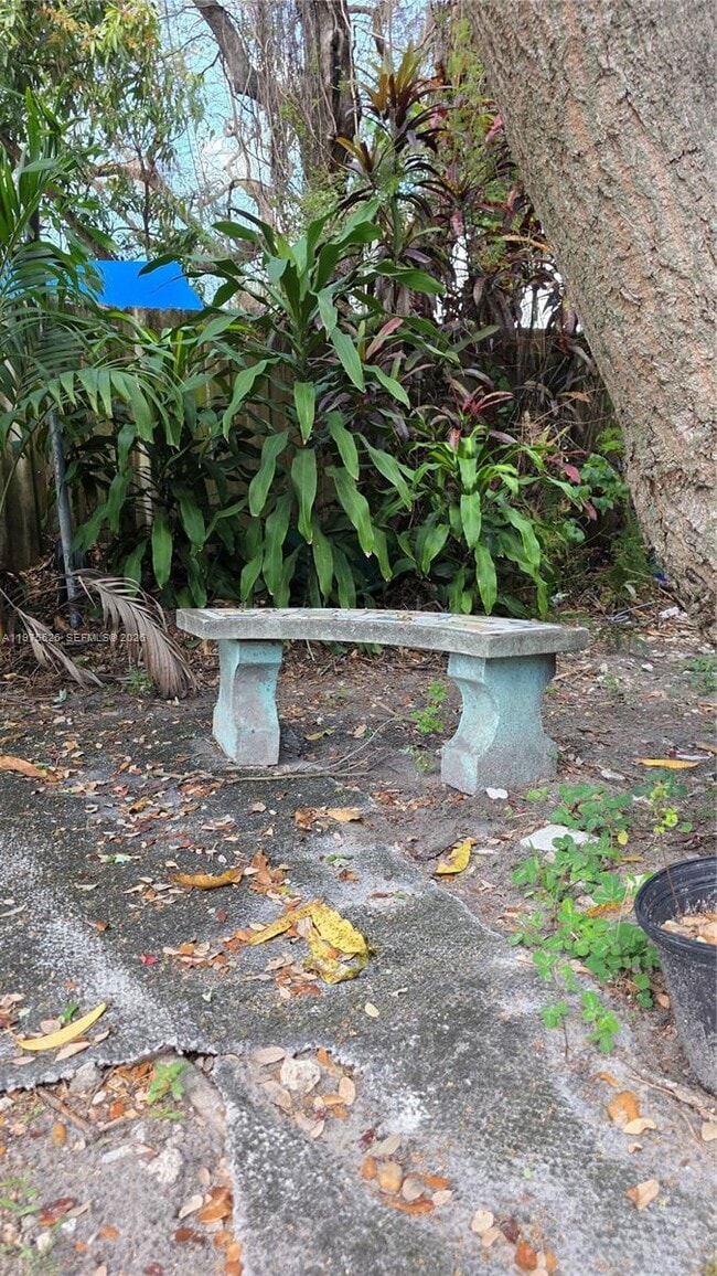 Building Photo - 5715 NW 6th Ave