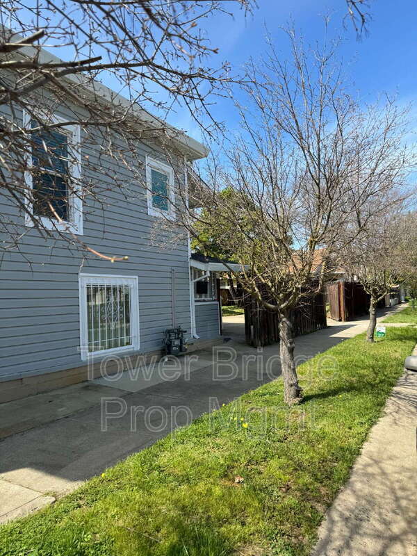 Building Photo - 3897 7th Ave