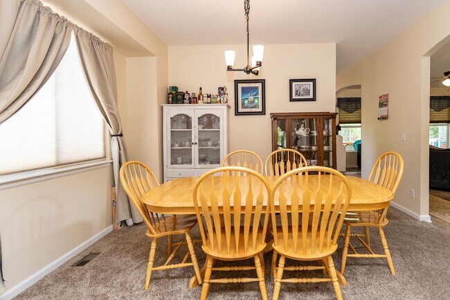 Building Photo - Charming 4-Bedroom Home in Prime Location!!!