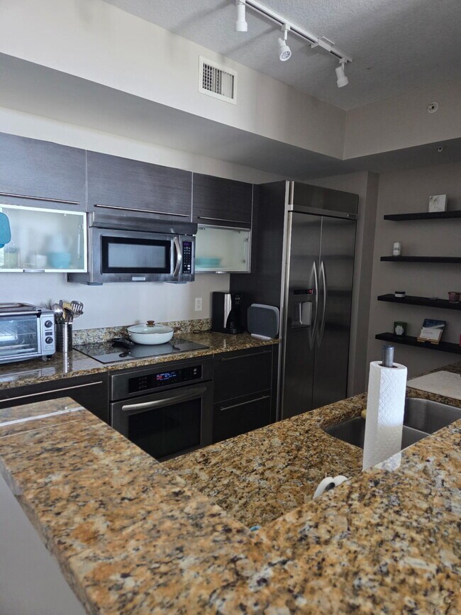 Building Photo - 550 Okeechobee Blvd