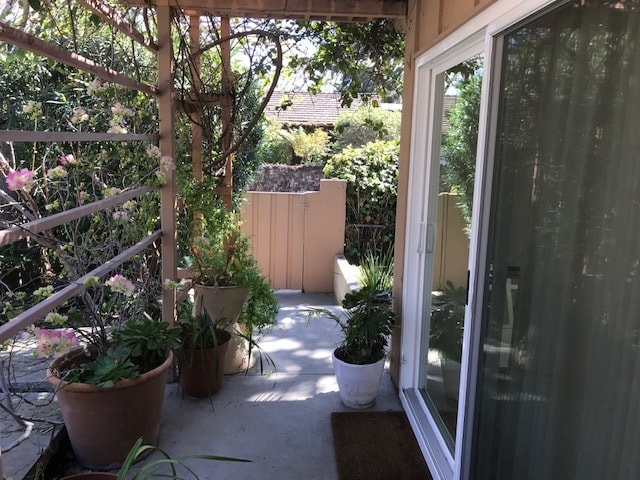 Building Photo - 345 Amalfi Dr