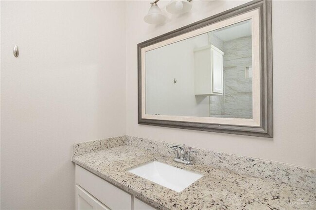 Building Photo - 1415 Marcela Dr