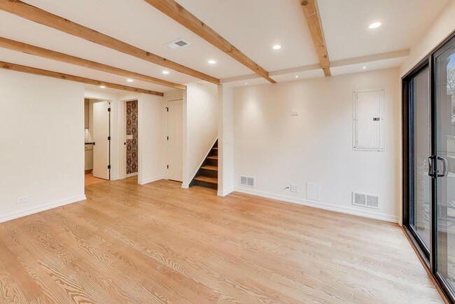 Building Photo - 3530 Hillside Rd