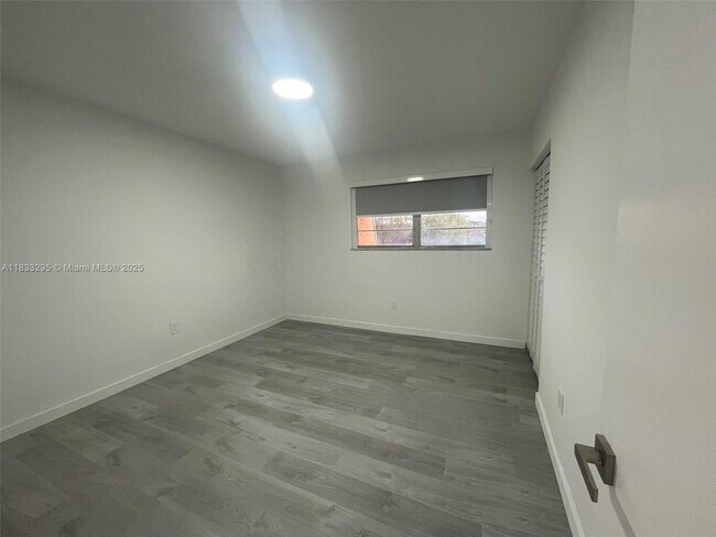 Building Photo - 310 NW 107th Ave