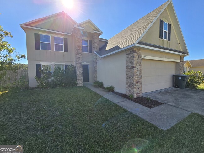 Building Photo - 127 Cedar Cir Dr