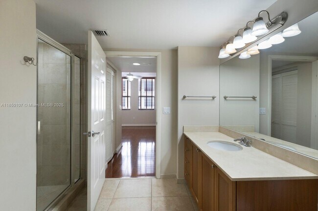 Building Photo - 55 Merrick Way