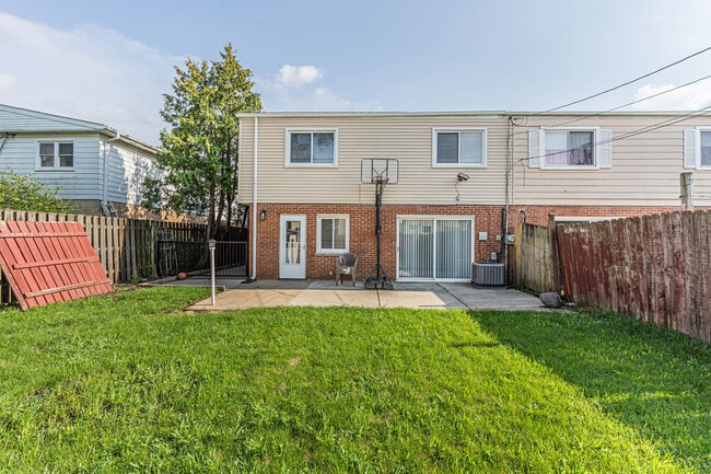 Building Photo - 1132 Brighton Pl