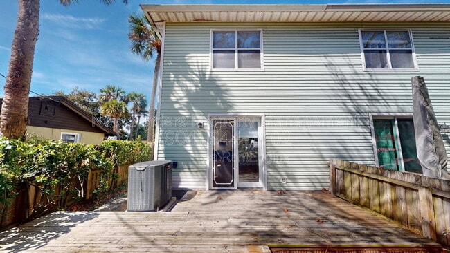 Building Photo - 114 Seminole Rd