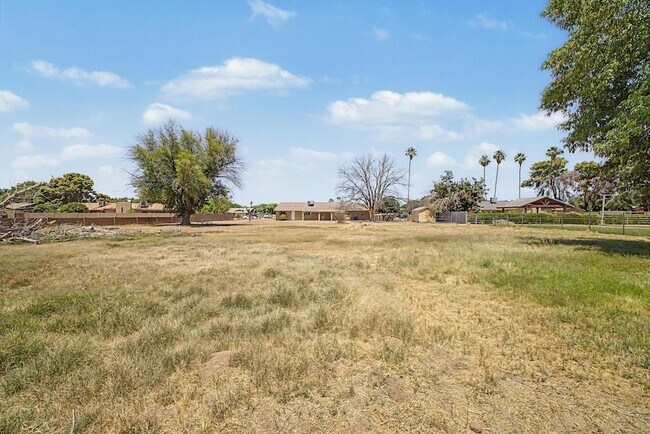 Building Photo - 5133 W McNeil St