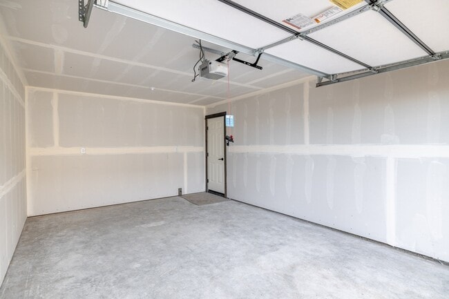 Building Photo - 3384 Crosswind Ct