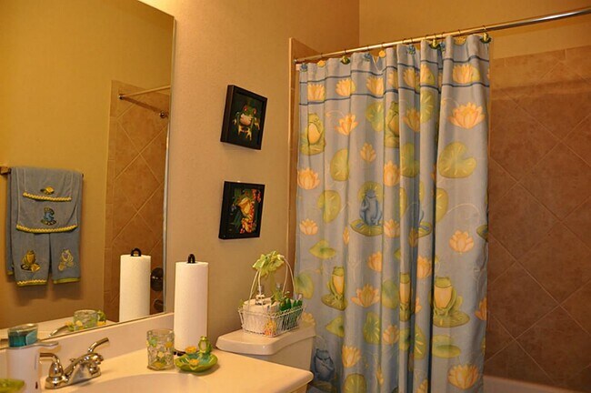 Building Photo - 13119 Sweetgum Shores Dr