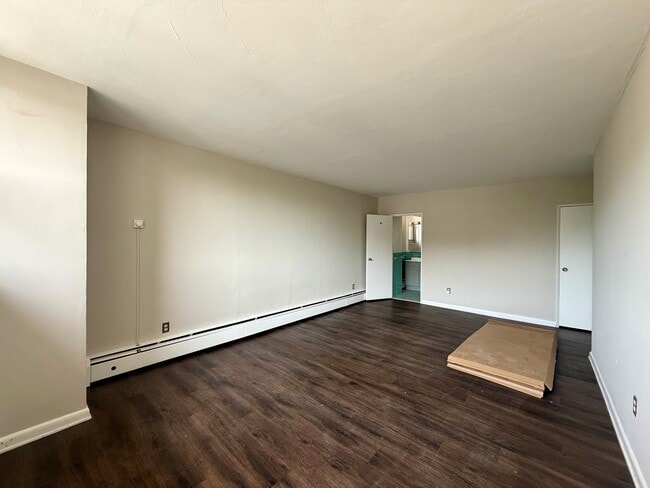 Building Photo - 1301 N Harrison St