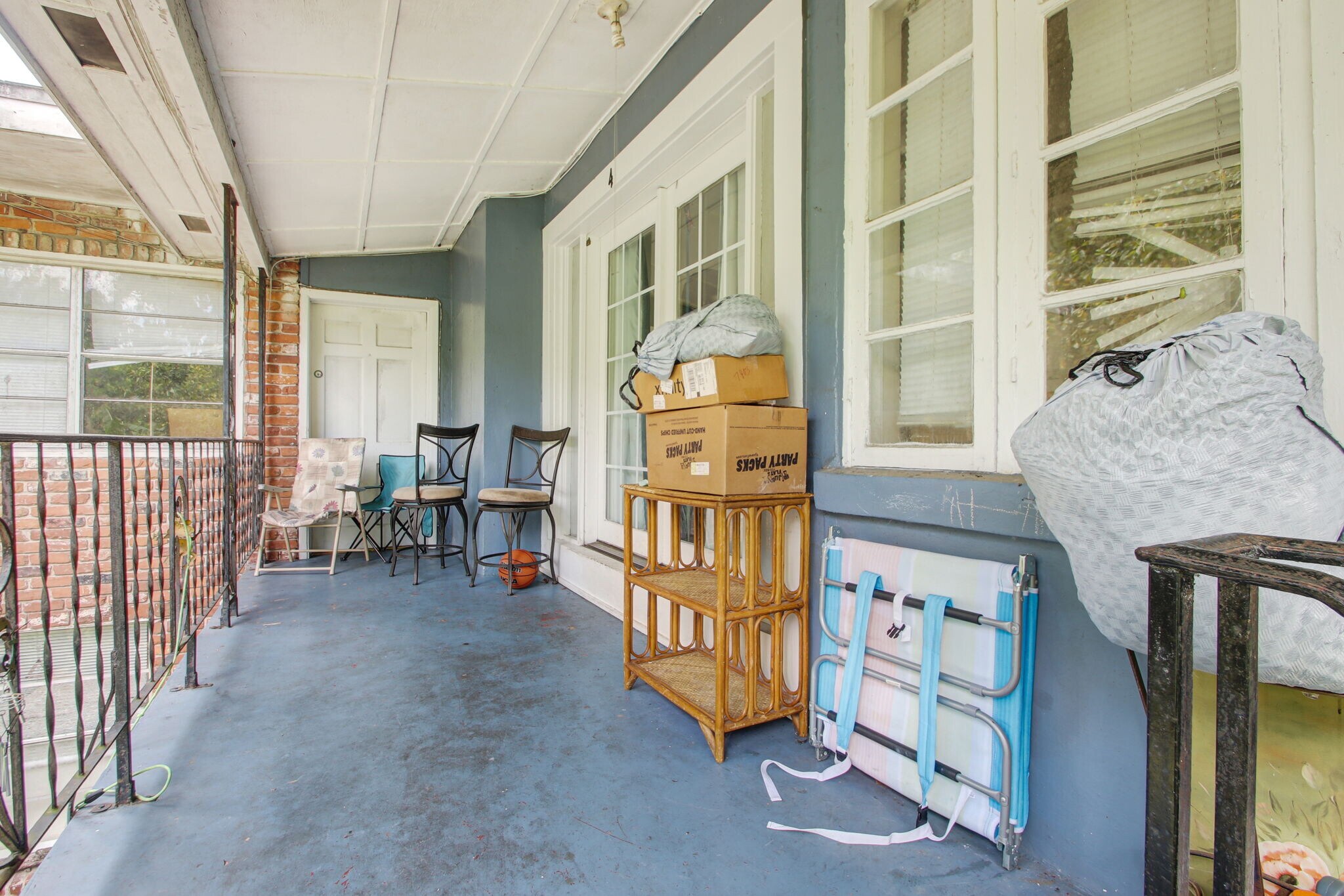 Building Photo - 2353 Spring Park Rd