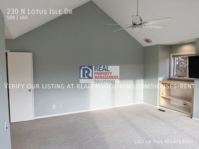 Building Photo - 230 N Lotus Isle Dr