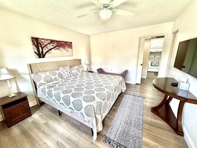 Building Photo - 2707 Nassau Bend