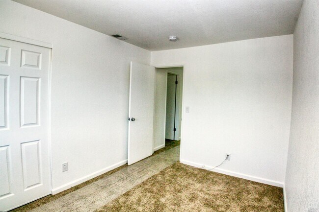 Building Photo - 1189 Hailey Ct