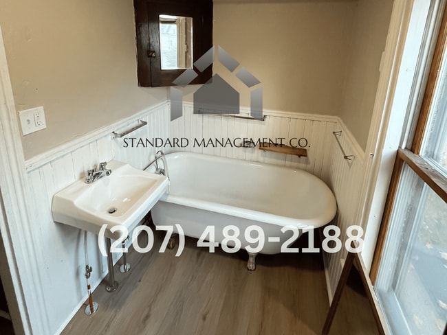 Building Photo - 12 Gannett St