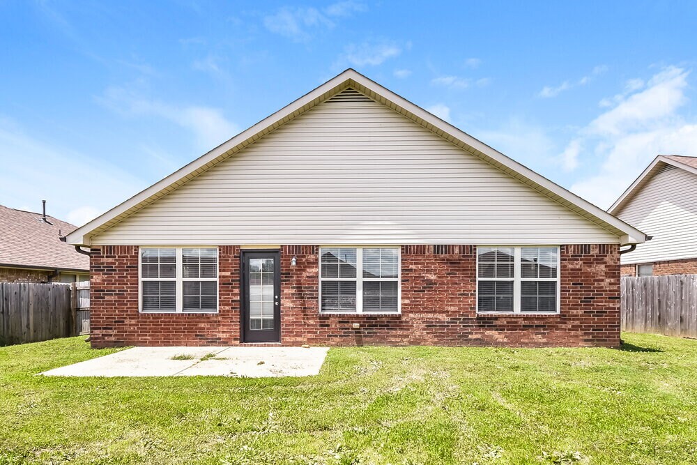 Building Photo - 8896 Willa Jean Cove