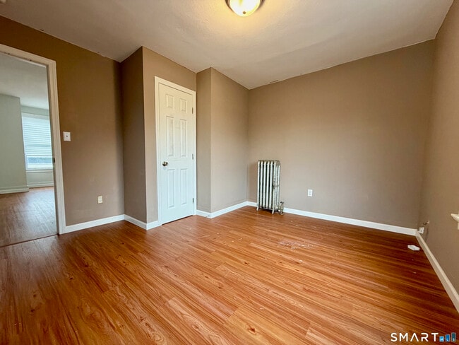 Building Photo - 244 Main St