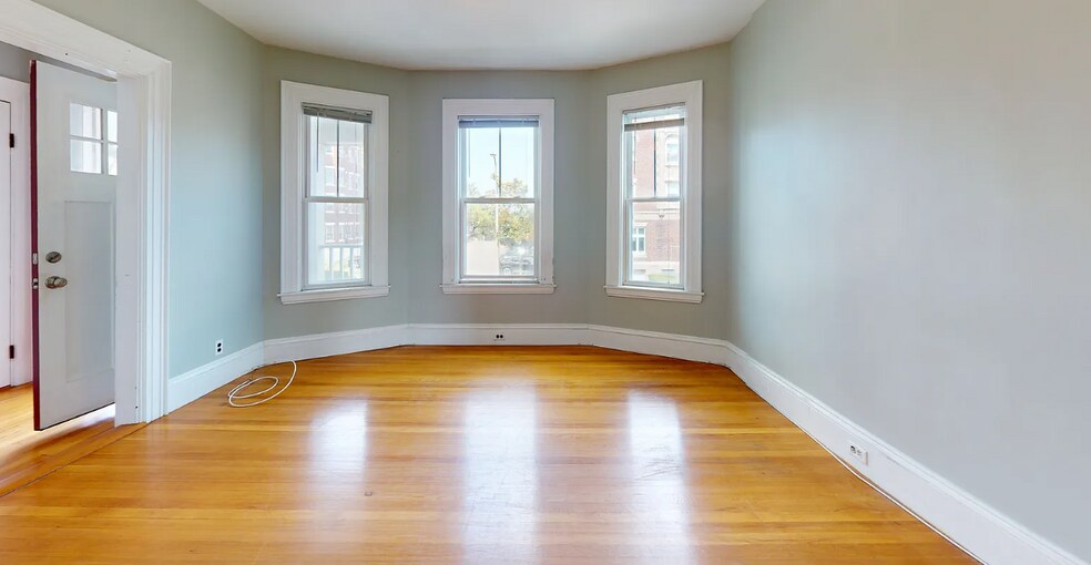 Building Photo - 106 Highland Ave
