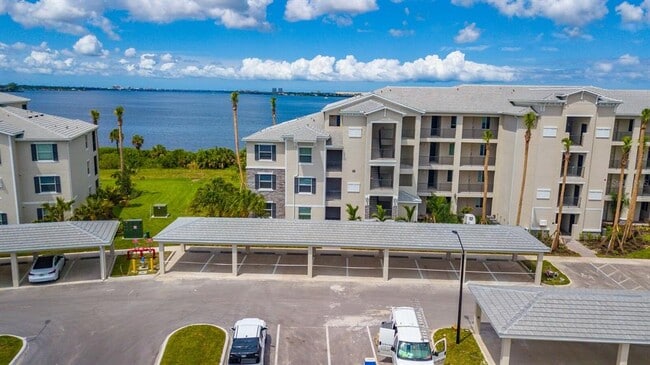 Building Photo - 910 Tidewater Shores Loop