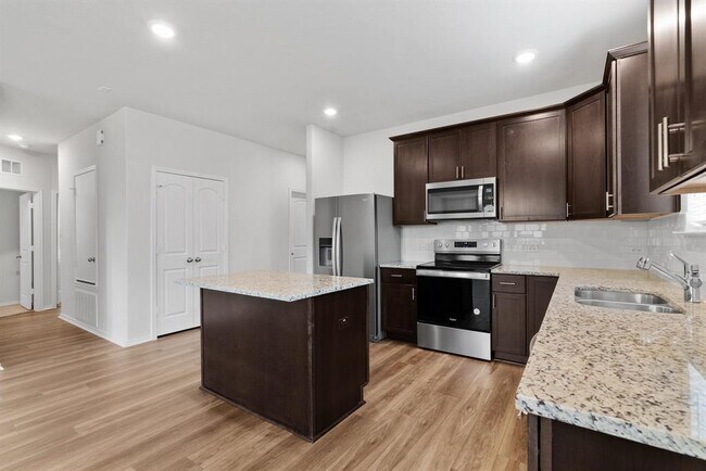 Building Photo - 168 Gunther Way
