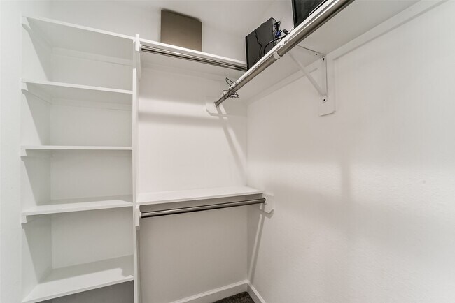 Building Photo - 5714 Beldart