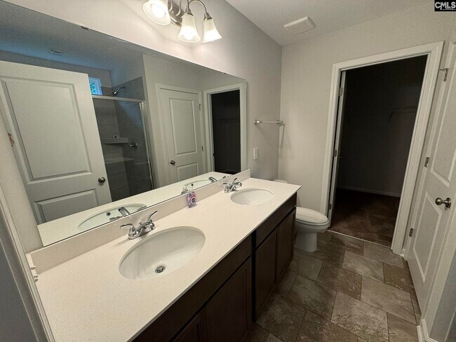 Building Photo - 6023 Edgemont Ct